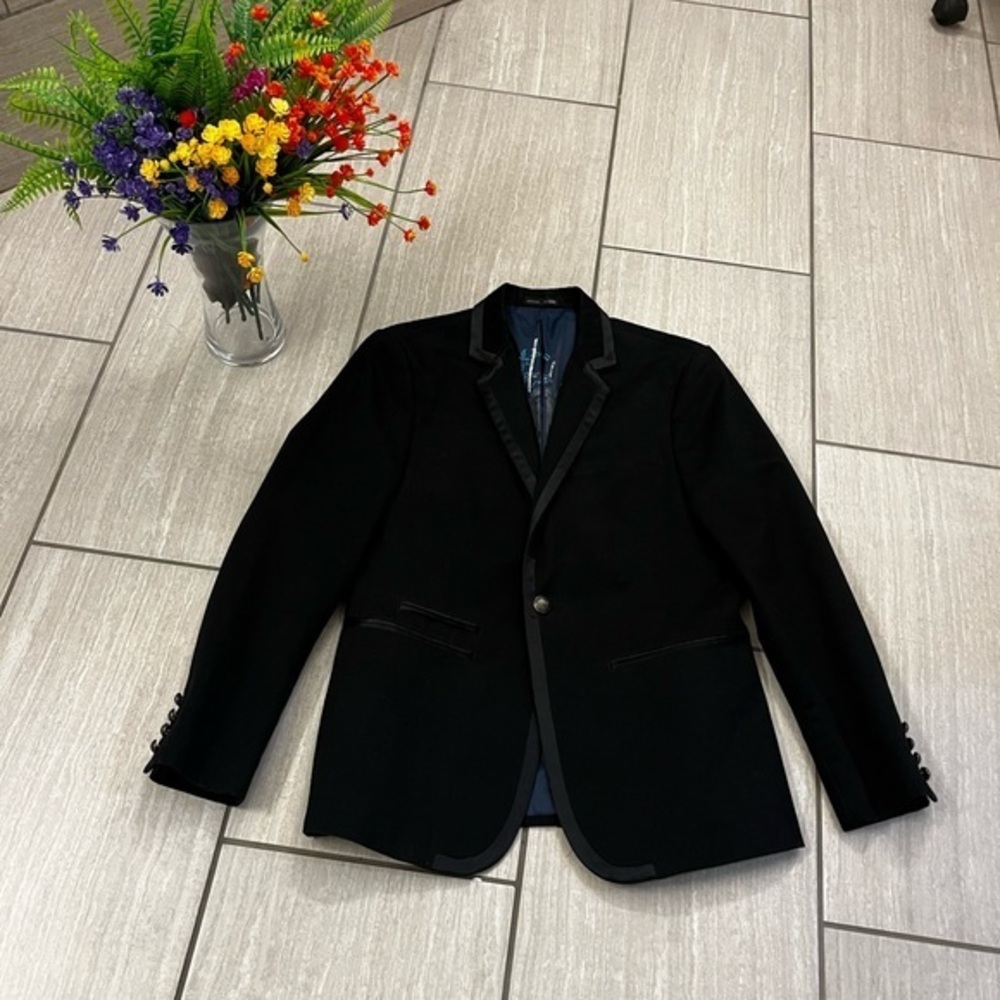 Express Men’s 38S Black Lightweight Shirt Jacket with Tailored Fit